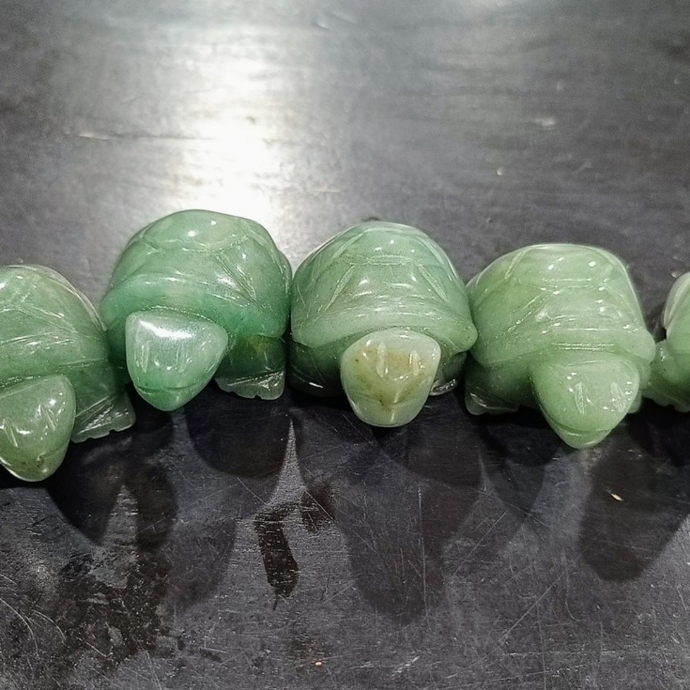 Turtle Green Aventurine Crystal (1) - Picture 3 of 8